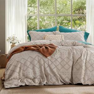 lot 8531 image: Bedsure Boho Oversized King Duvet Cover - Linen Breathable & Soft Boho Bedding, Machine Washable Comforter Cover for All Seasons, Includes 1 Duvet Cover 120x98