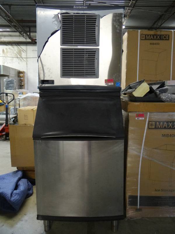 lot 7156 image: Scotsman Ice Machine and 310 lb Ice Bin