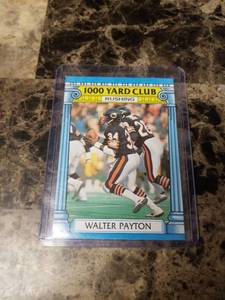 lot 1150 image: 1987 Topps 1000 Yard Club Walter Payton Chicago Bears Football Card