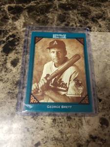 lot 1167 image: 1993 Leaf Heritage Series George Brett Kansas City Royals Baseball Card