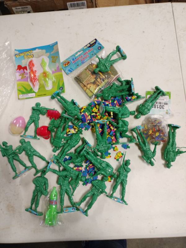 lot 35804 image: Miscellaneous Small Toys