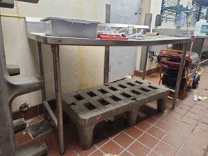 lot 19359 image: Commercial 5.5ft Stainless Steel Prep Table with Dunnage Rack