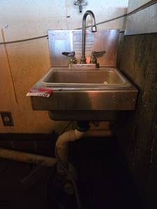 lot 19398 image: Glastender Wall-Mounted Commercial Sink Unit