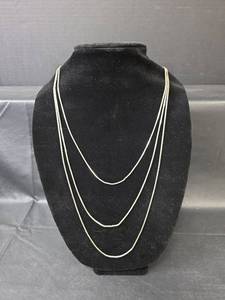 lot 51 image: 78in Sterling Silver Box Chain Necklace 20.79gm