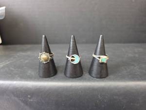 lot 117 image: Southwestern Style Turquoise Ring Collection