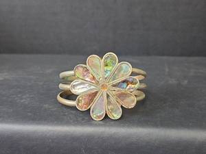 lot 119 image: Sterling Silver Abalone Shell Flower Triple Band Bracelet from Mexico 34.23gm