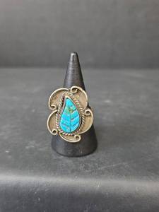 lot 131 image: Native American Sterling Silver Turquoise Leaf Ring, Size 6.75,  6.21gm