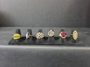 lot 143 image: Costume Jewelry Ring Collection