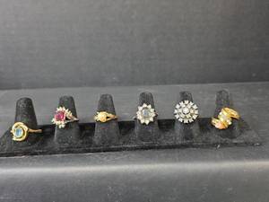lot 147 image: Estate Jewelry Ring Collection
