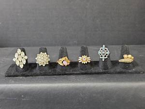lot 150 image: Rhinestone Cocktail Ring Collection