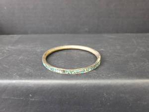 lot 154 image: Indian Turquoise Inlay Brass Bangle