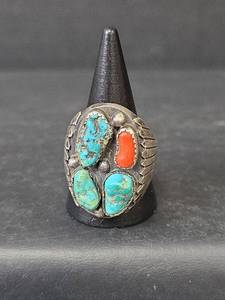 lot 161 image: Native American Sterling Silver Turquoise and Coral Ring, Size 10, 25.16gm