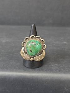 lot 170 image: Southwestern Turquoise Ring, Size 6