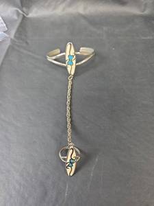 lot 185 image: Southwestern Turquoise Slave Bracelet Size 6.5