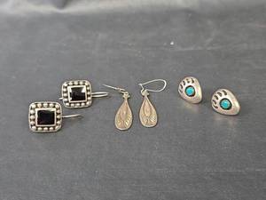lot 255 image: Sterling Silver Earring Collection - Southwest Style