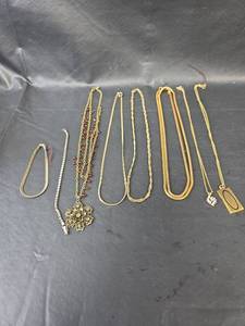 lot 285 image: Collection of Gold Tone Necklaces