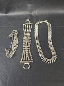 lot 290 image: Rhinestone Jewelry Set - Bracelets and Necklace