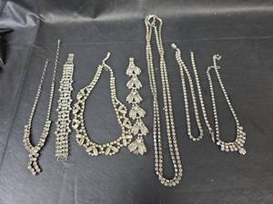 lot 293 image: Clear Rhinestone Jewelry Collection