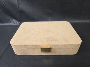 lot 306 image: Multi-Compartment Jewelry Storage Box
