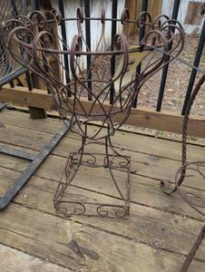 lot 2245 image: Decorative Wrought Iron Planter