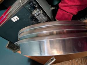 lot 2327 image: Cake pan set