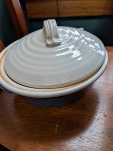lot 2335 image: White Ceramic Covered Serving Dish with Swirl Pattern