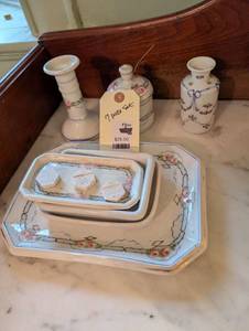 lot 2344 image: Floral Pattern Porcelain Set with Blue Bow Design