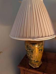 lot 2400 image: Hand Painted Floral Table Lamp with Pleated Shade
