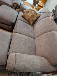 lot 2406 image: 3-Piece Chenille Sectional Sofa with Decorative Pillow