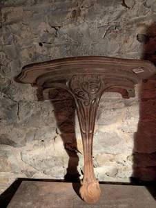 lot 2408 image: Carved Wooden Wall Bracket