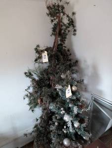 lot 2450 image: 6ft Pre-lit Artificial Christmas Tree with Silver Ornaments