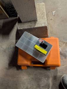 lot 2475 image: Misc tools and boxes