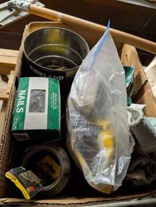 lot 2499 image: Mystery box