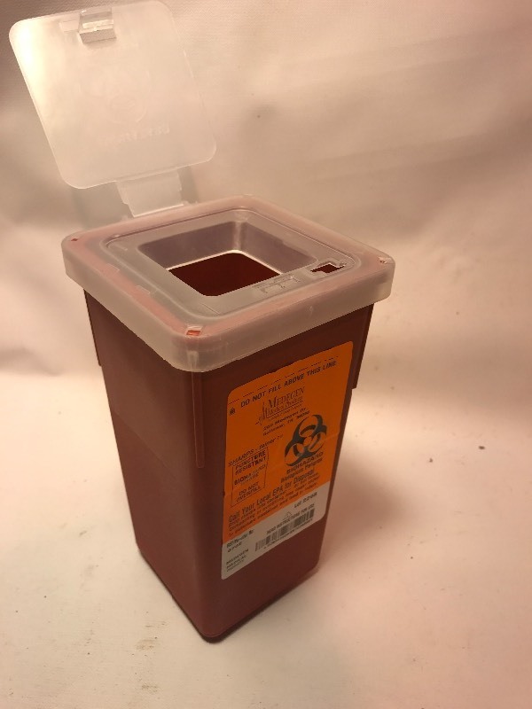 lot 793 image: 20 counter size sharps containers
