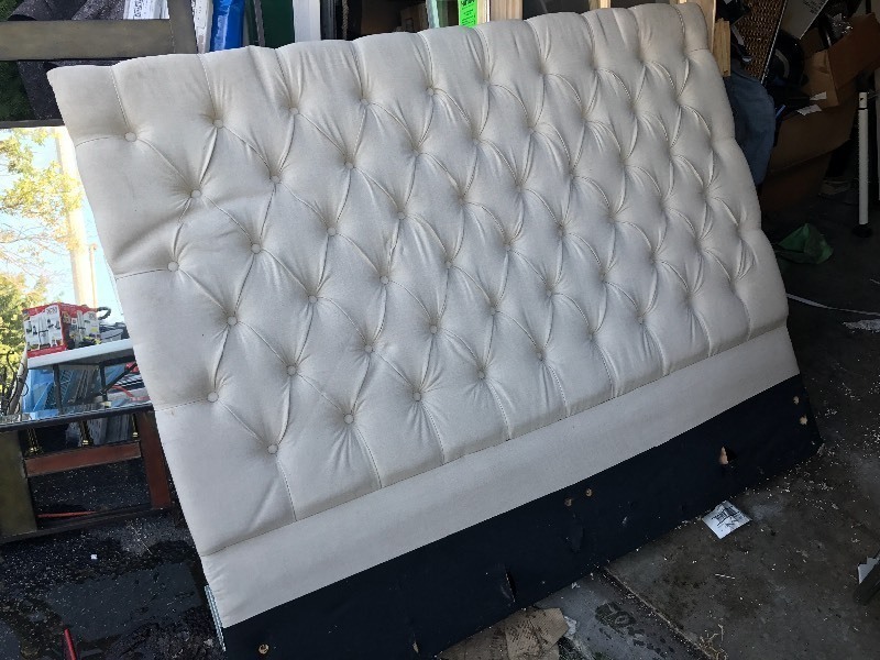 lot 9289 image: Queen-size headboard padded