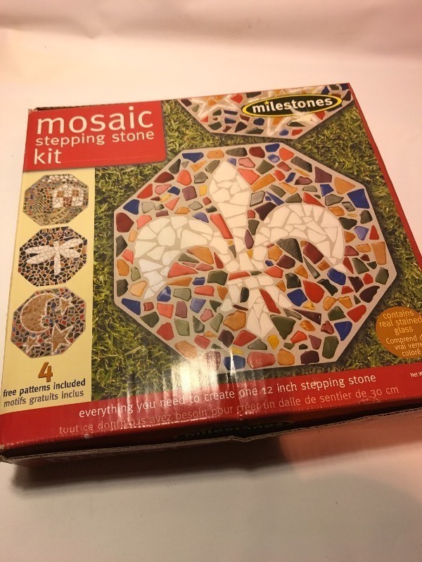 lot 9324 image: Mosaic steppingstone kit customize it for your garden