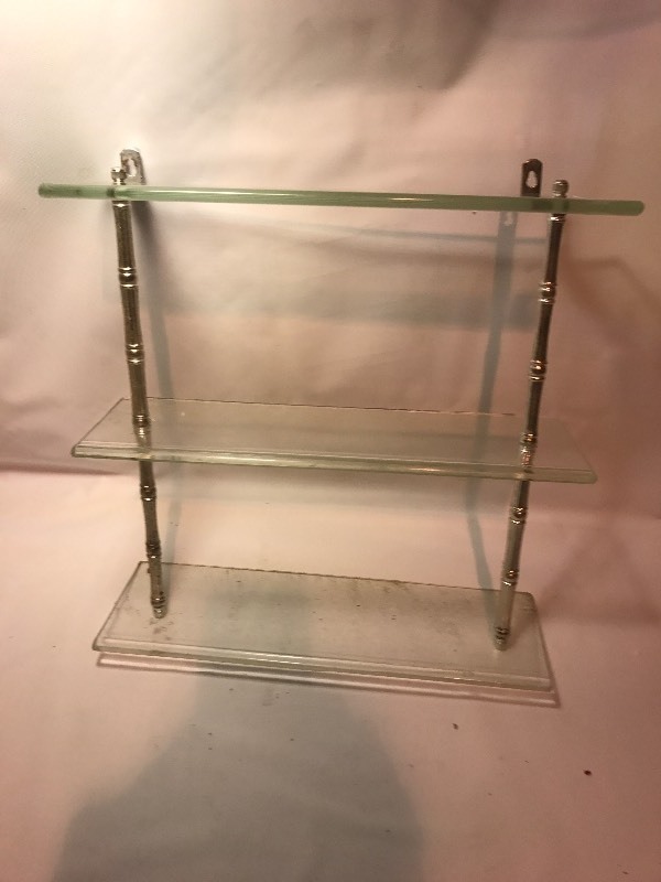 lot 9363 image: Glass wall shelf 14 x 18
