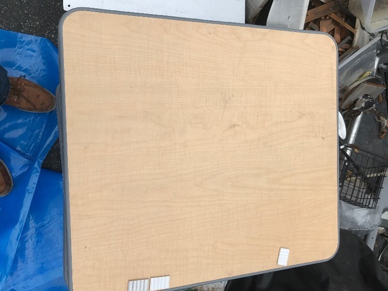 lot 9443 image: New table top 24 x 28