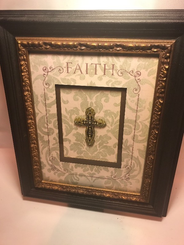 lot 9522 image: Very nice faith based 3-D decorative Decour picture great frame