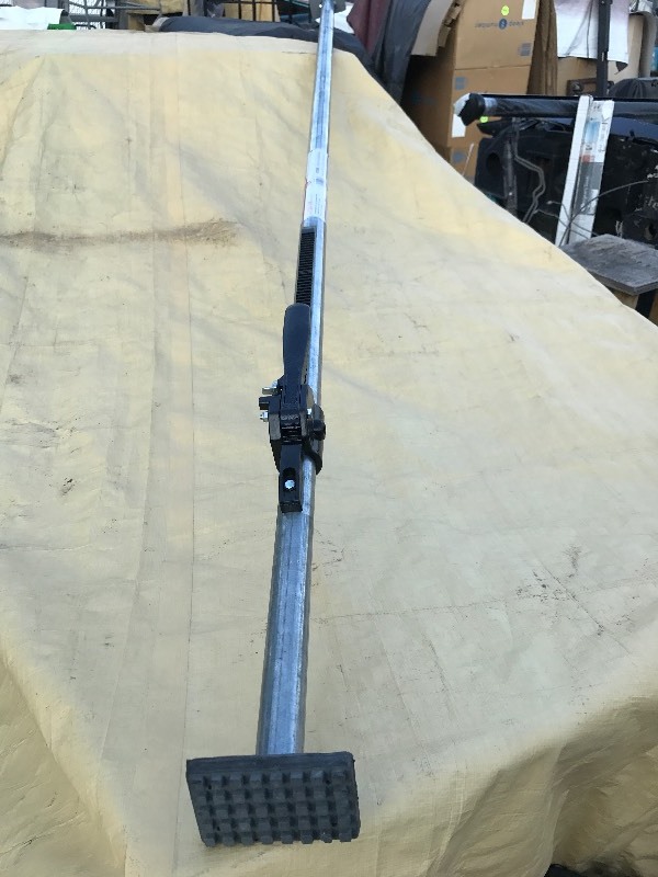 lot 800 image: New cargo load locks they can be cut down for vans pick ups or leave as is