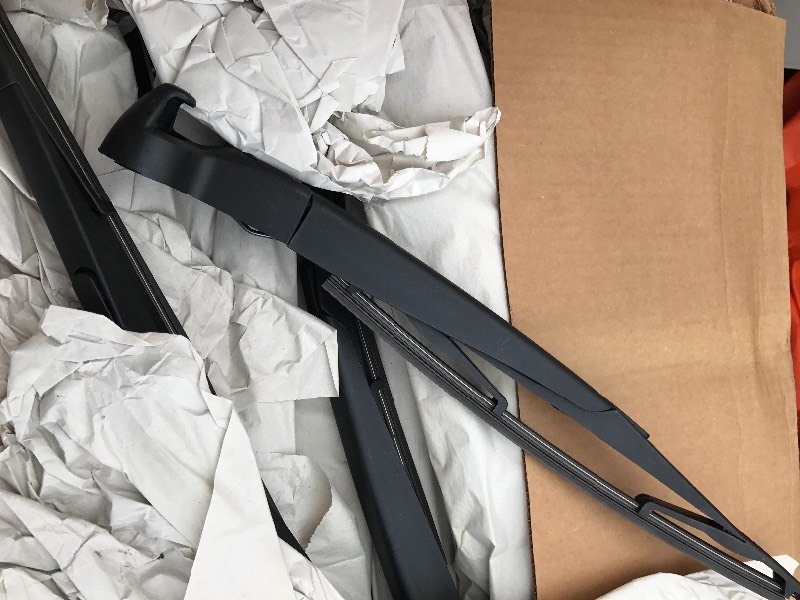 lot 859 image: Large case of when shell wiper arms and blades great for eBay
