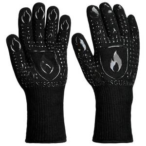 lot 25847 image: BBQ & Grill Gloves, Oven Gloves, Silicone Oven Mitts Heat Resistant Grilling Gloves Fireproof Non-Slip for Barbecue Cooking Baking Smoking, 1-Pair Black, L- Retail $13