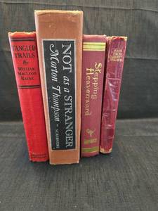lot 2012 image: Vintage Red Book Collection