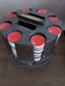 lot 1520 image: Plastic Poker Chip Holder with Red Caps