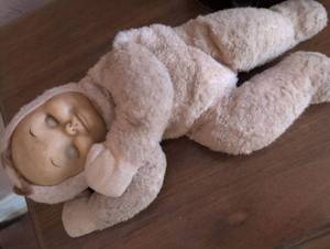 lot 1521 image: Antique doll