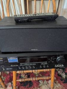 lot 1525 image: Onkyo 1000W Home Theater Receiver with Remote