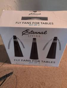 lot 1589 image: Eternal Living Fly Fans Set of 3 for Tables