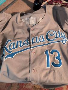 lot 1610 image: Kansas City Royals Salvador Perez #13 MLB Jersey