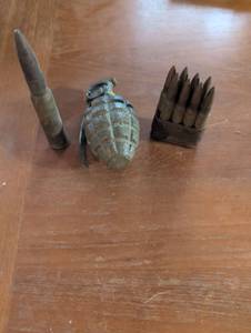 lot 1619 image: Bulletts are real and granade is fake