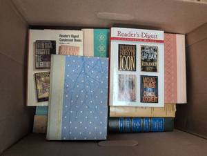 lot 309 image: Readers Digest Condensed Books Collection